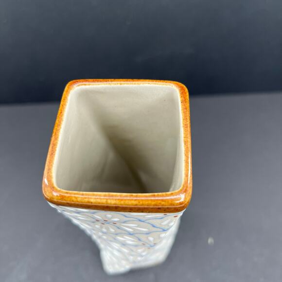 MCM Casher Mexico Hand Painted Textured Twisted 7.5” Ceramic Vase - Picture 4 of 11